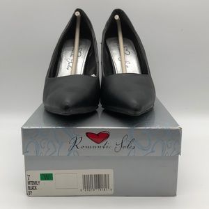 "NWOT" Romantic Soles- Black Color. Size-7W